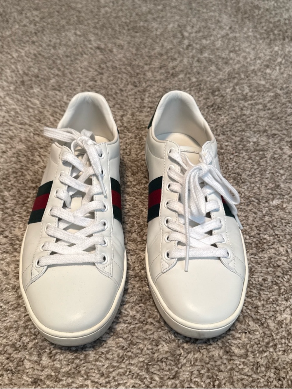 Authentic Gucci White Low-Top Leather Sneakers with Red & Green Stripe - Picture 1 of 7
